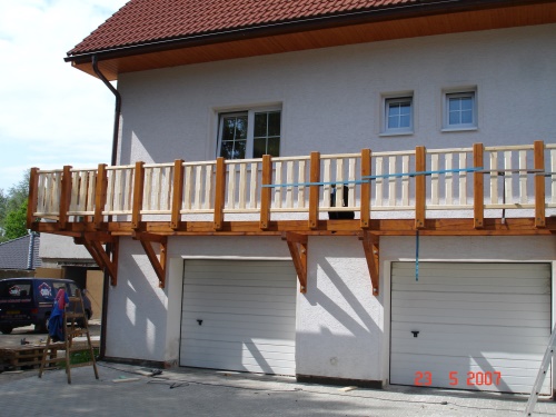 Balkon se zábradlím - Liberec
