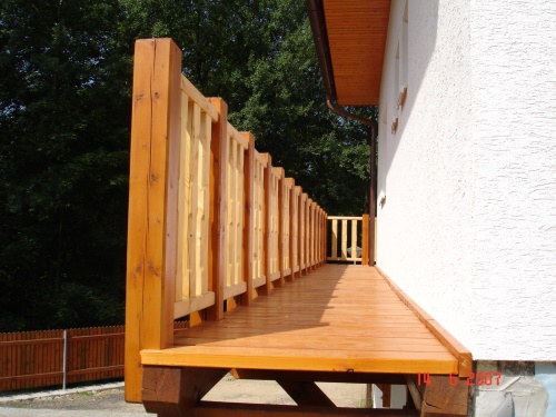 Balkon se zábradlím - Liberec