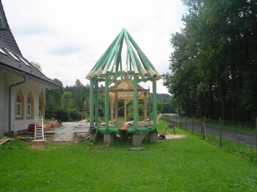 Netradiční altán